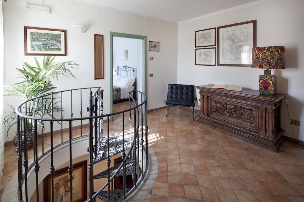 Villa Rosy أسيسي الغرفة الصورة